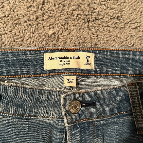 Abercrombie Curve Love The Mom Highrise - Picture 2 of 2